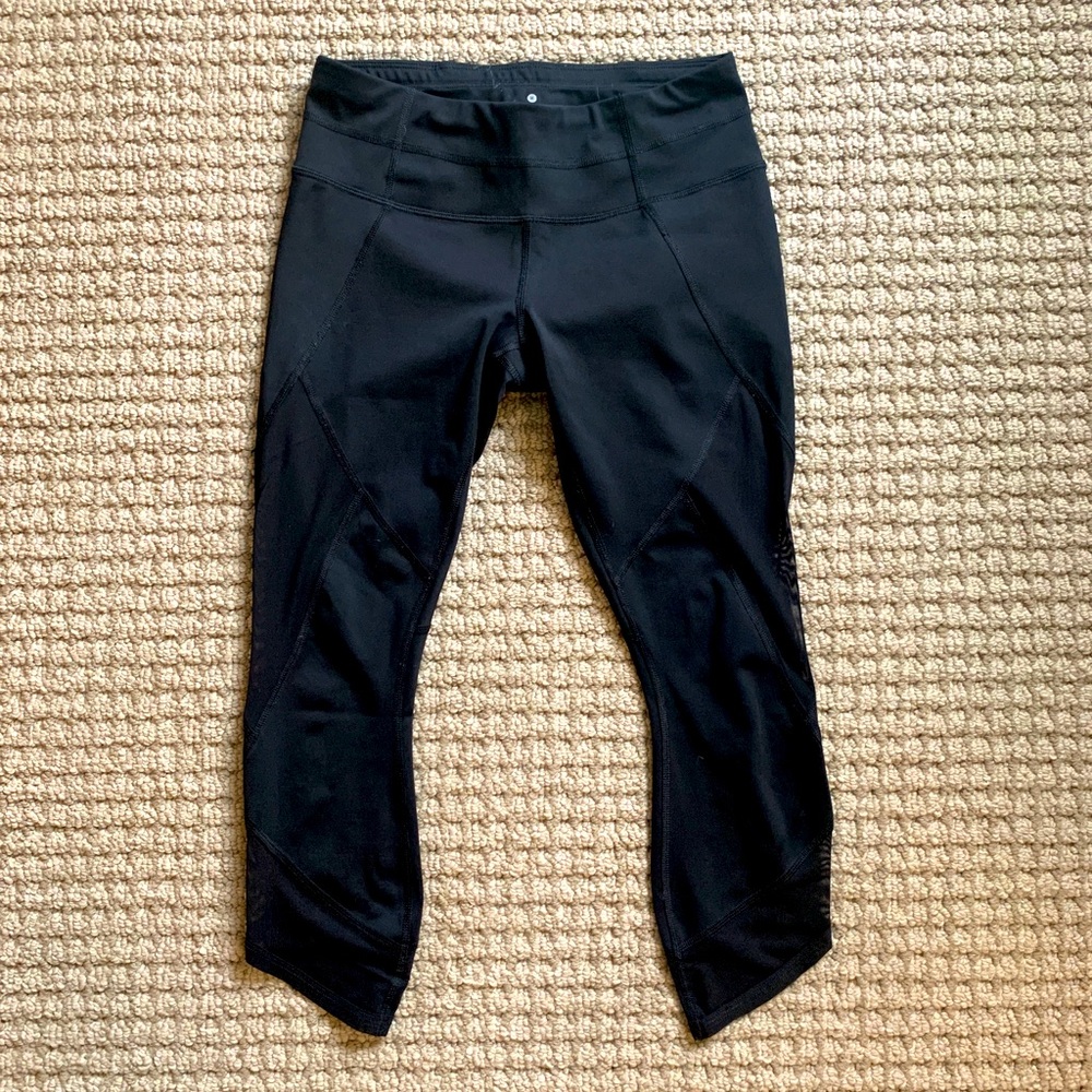 Athleta Aura Sonar Capri Legging XSP